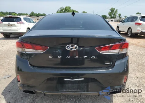 2019 Hyundai Sonata Limited z USA, uszkodzony, nr VIN 5NPE34AF7KH778311